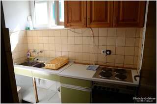 Апартаменты Apartments Roza Херцег-Нови Классический трехместный номер-11