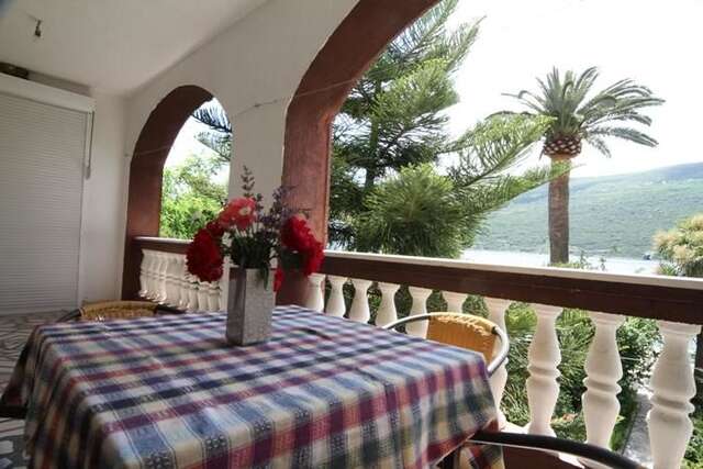 Апартаменты Apartments Roza Херцег-Нови-13